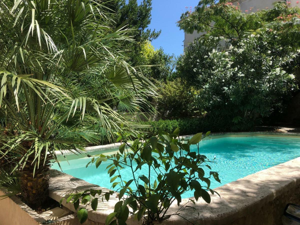 Maison Luberon Апт Екстериор снимка