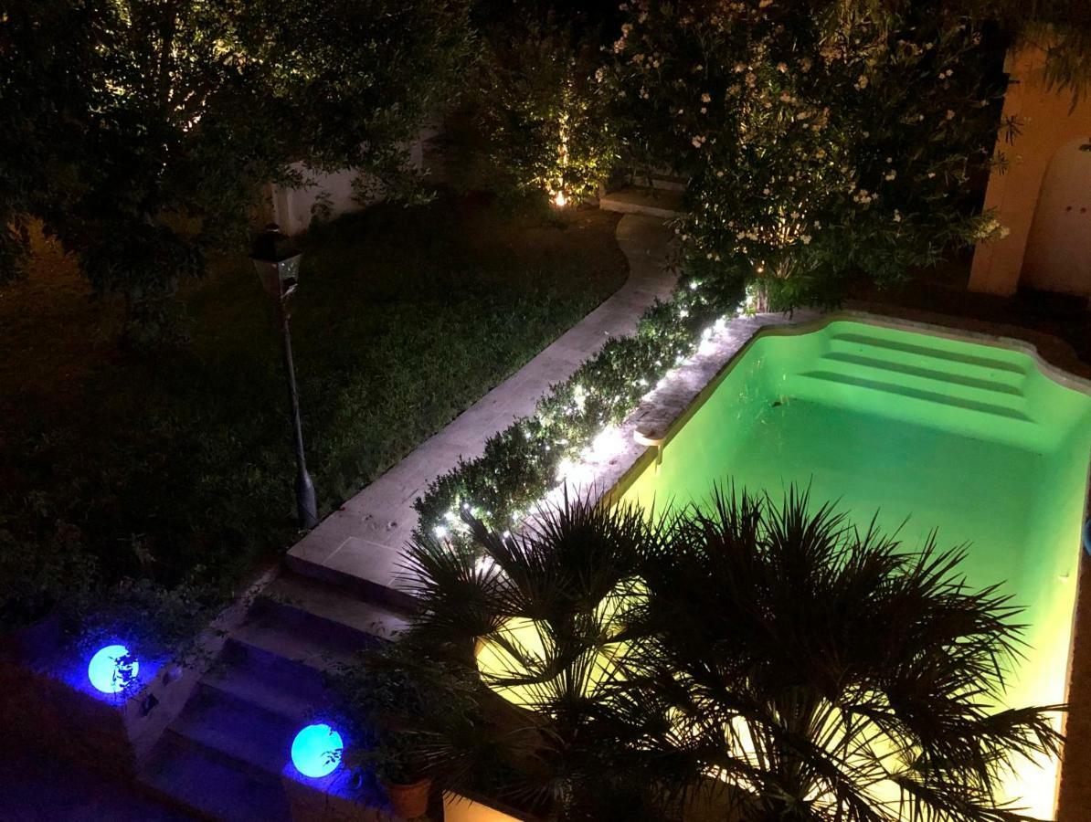 Maison Luberon Апт Екстериор снимка