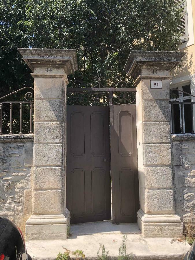 Maison Luberon Апт Екстериор снимка